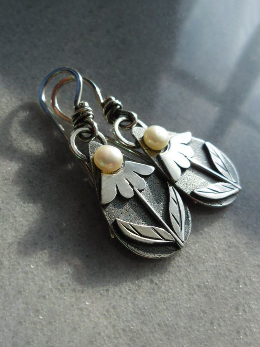 Water Drop Three-dimensional Lace Leaf Retro Pearl Earrings｜Awaytr®