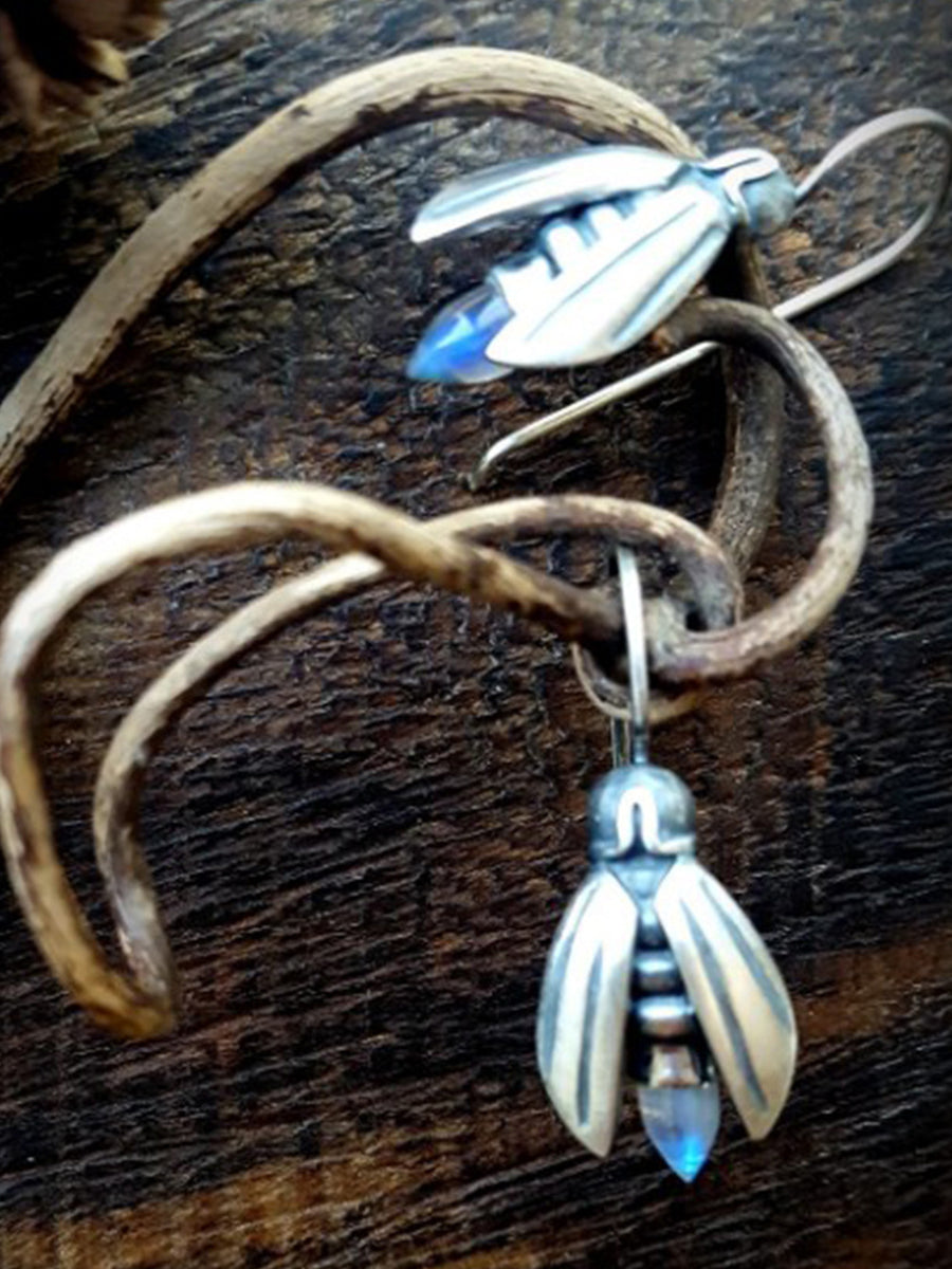 Simple Firefly Moonstone Earrings｜Awaytr®