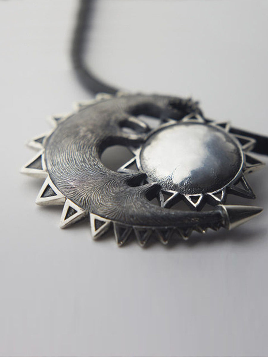 Retro Dragon Simple Sun Necklace｜Awaytr®