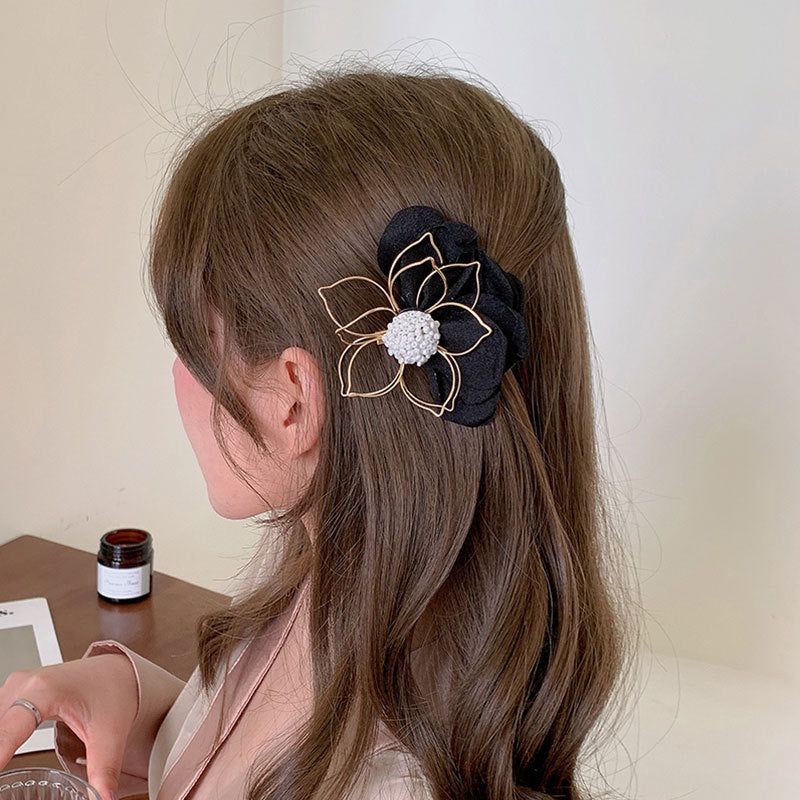 【Awaytr】CD 1615 Metal Flower Hair Clip