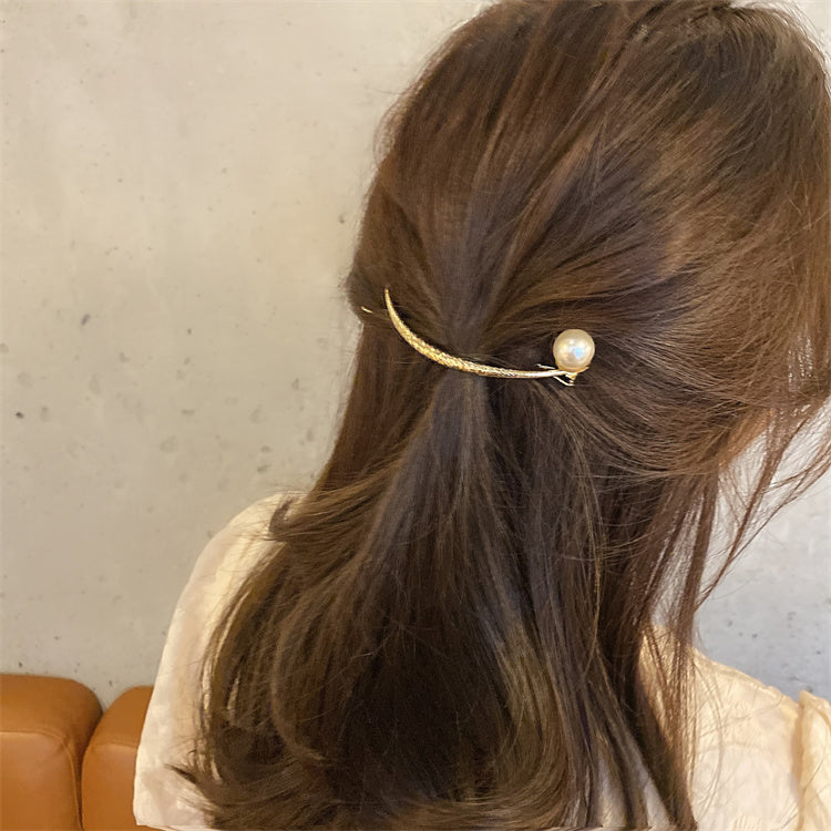 【Awaytr】 CD1631 Pearl Curved Hair Clip