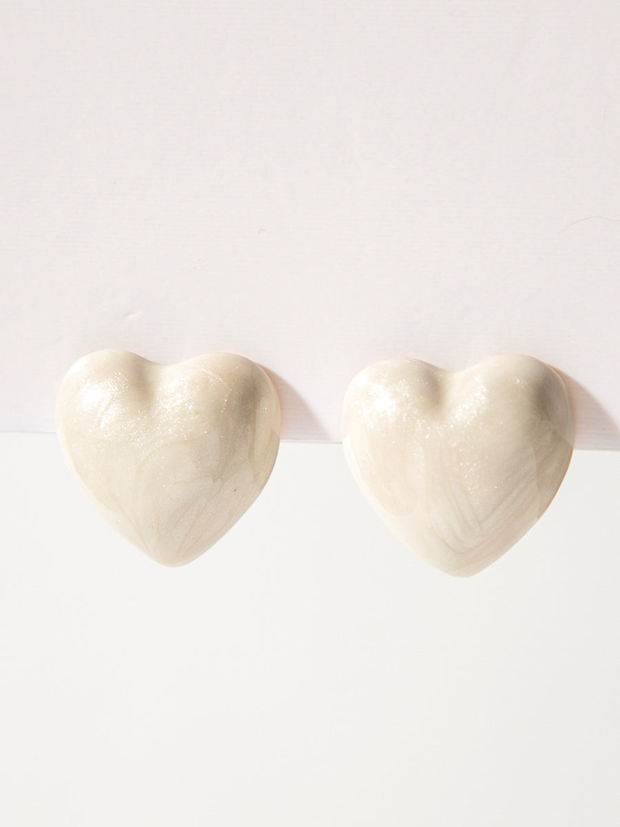 White Shiny Love Earrings｜Awaytr®