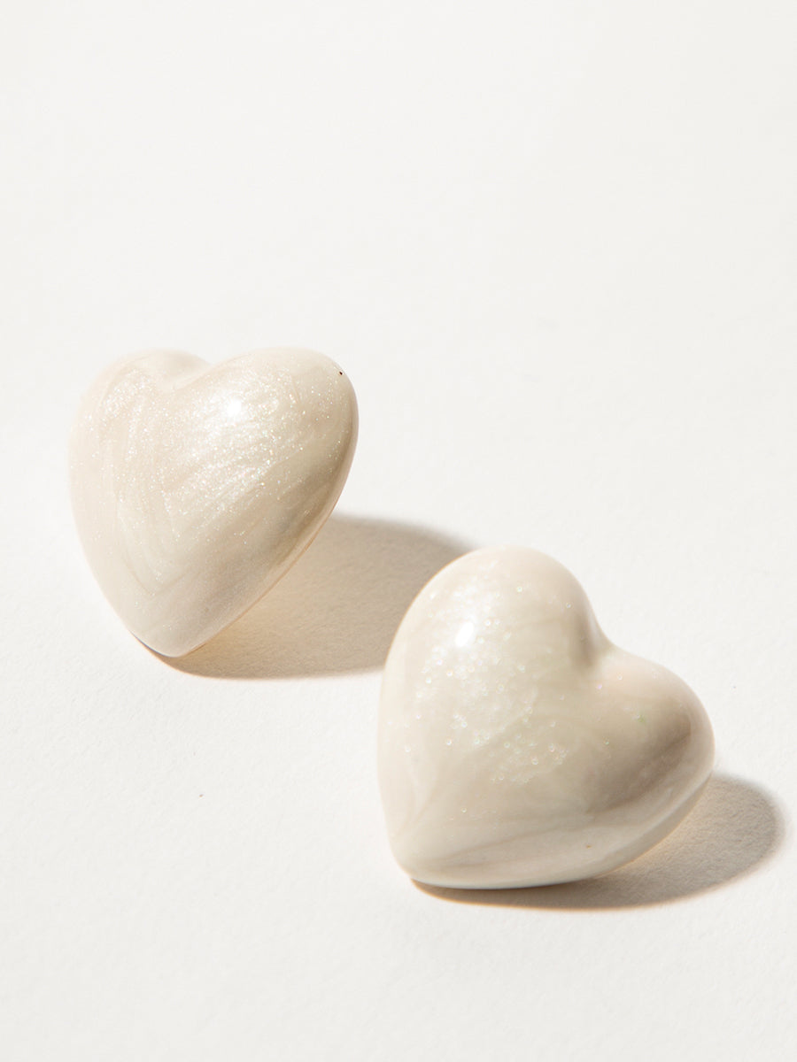 White Shiny Love Earrings｜Awaytr®