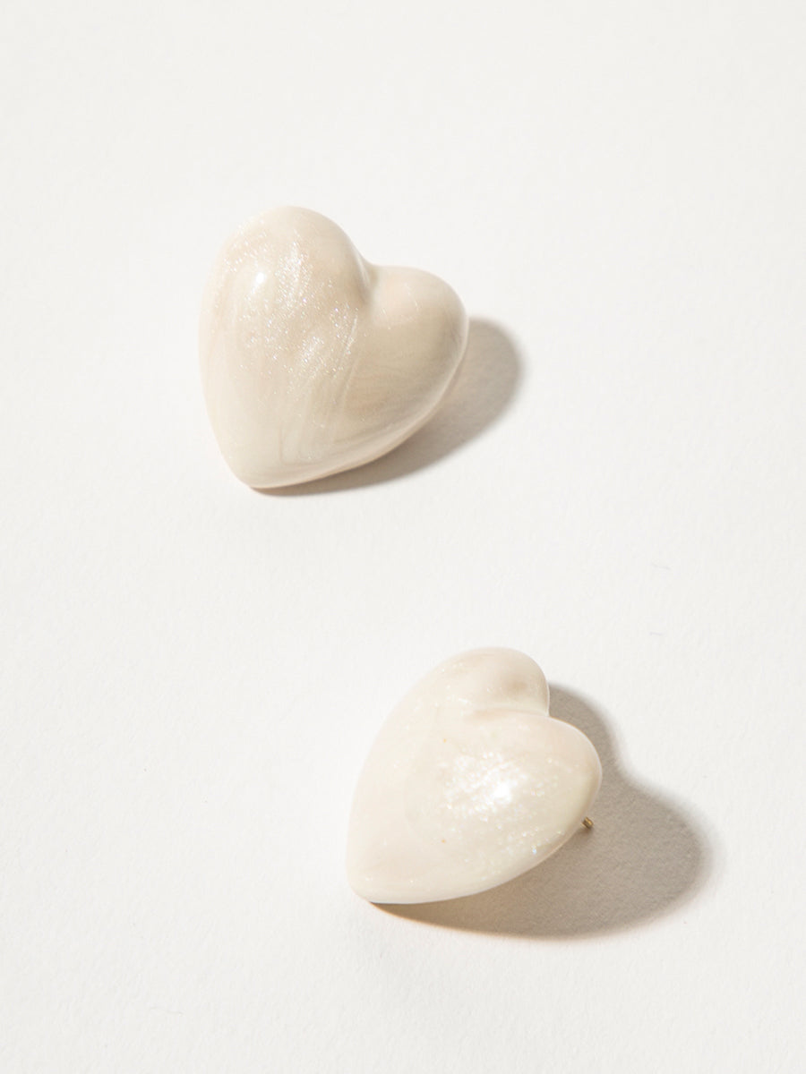 White Shiny Love Earrings｜Awaytr®