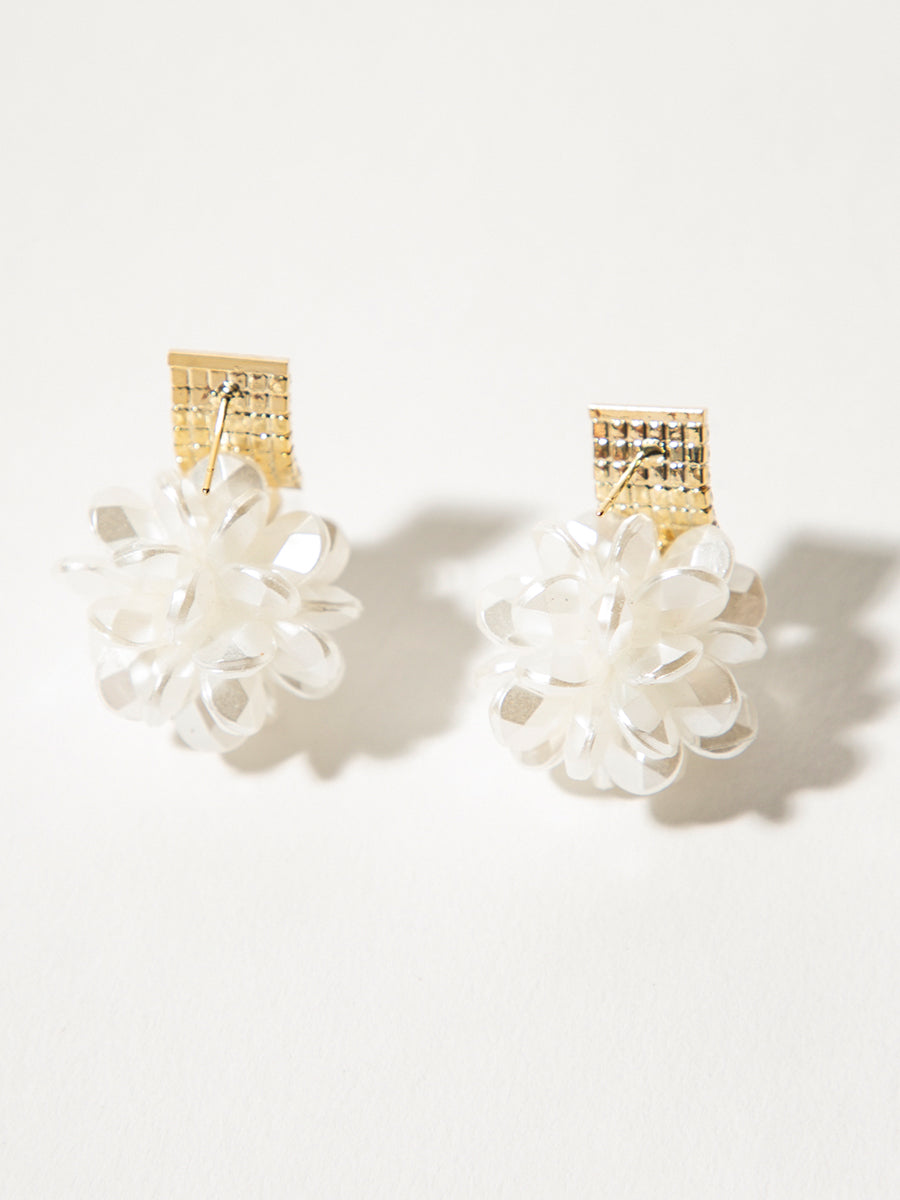 White Hydrangea Earring｜Awaytr®