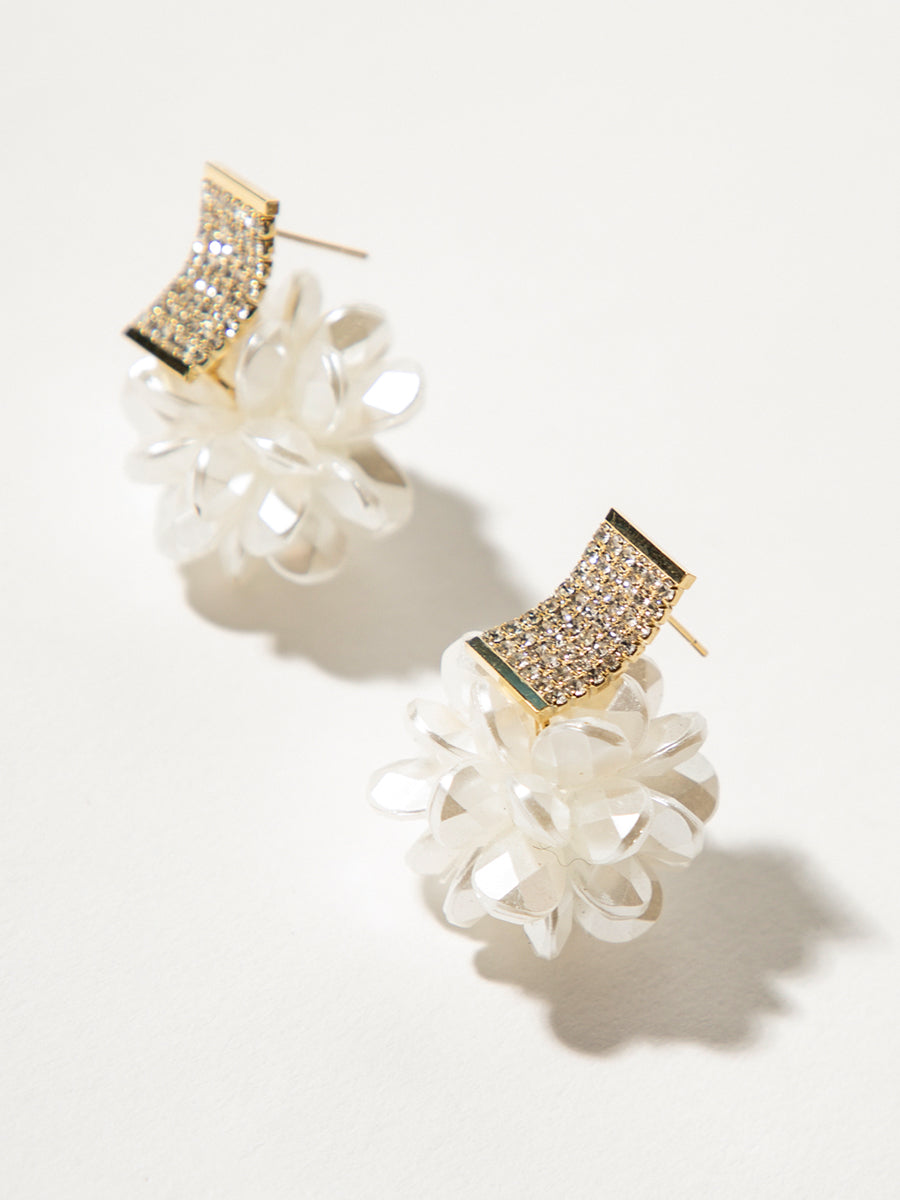 White Hydrangea Earring｜Awaytr®