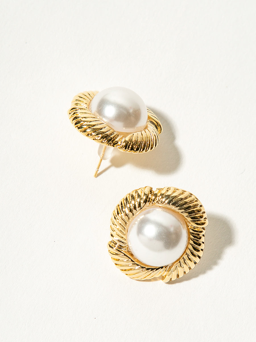 Pearl Stud｜Awaytr®