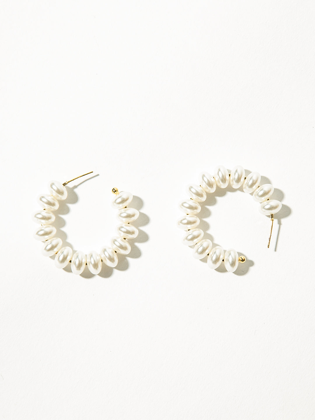 Pearl C-Shaped Hoop｜Awaytr®