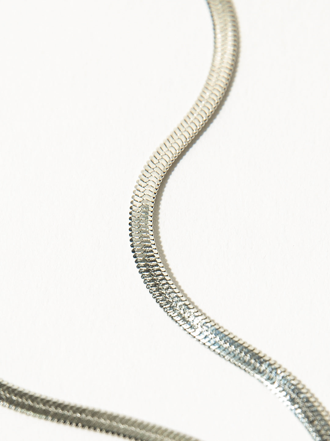 Double Layered Snake Necklace｜Awaytr®