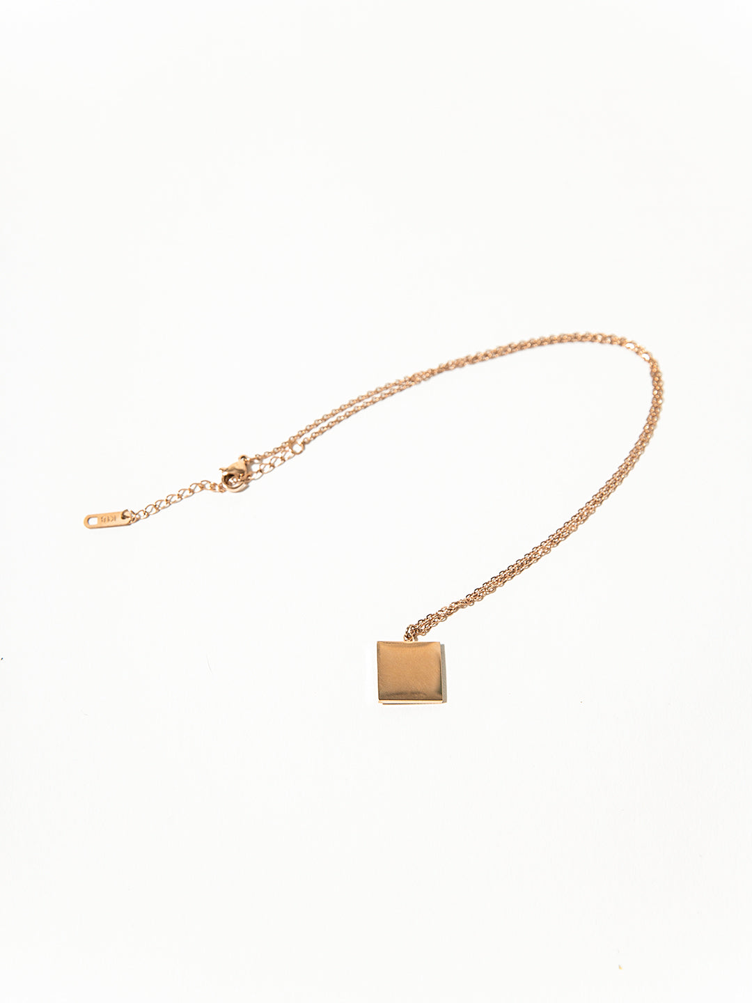 Flower Enamel Square Necklace｜Awaytr®