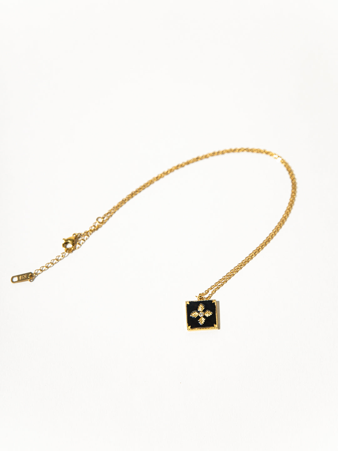 Flower Enamel Square Necklace｜Awaytr®