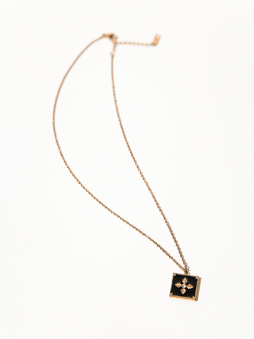 Flower Enamel Square Necklace｜Awaytr®