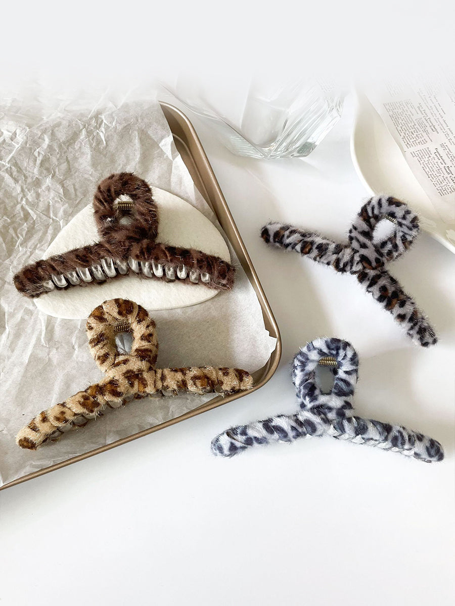 Elegant Plush Leopard Claw Clip｜Awaytr®